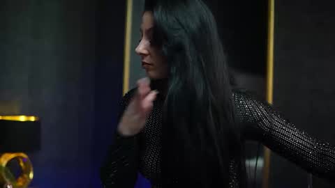  Gia  online show from February 2026 11:30:02 PM