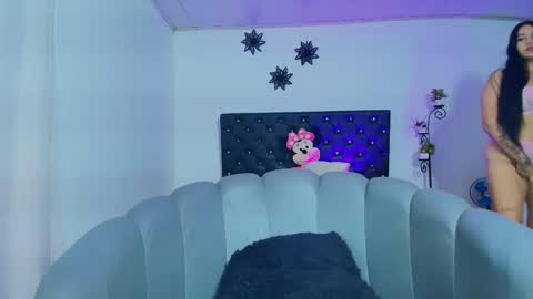 Snapshot of giannaroberts chatting on November 2025 10:51:01 AM Giana Roberts online show from November 2025 10:51:01 AM