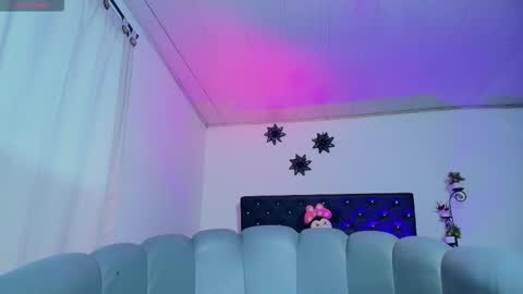 Snapshot of giannaroberts chatting on November 2025 11:36:02 AM Giana Roberts online show from November 2025 11:36:02 AM