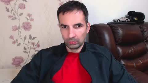 Snapshot of gianni_lion chatting on November 2025 04:30:01 PM Gianni online show from November 2025 04:30:01 PM