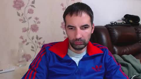 Snapshot of gianni_lion chatting on November 2025 06:37:02 PM Gianni online show from November 2025 06:37:02 PM