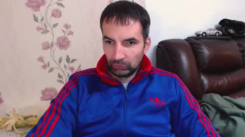 Snapshot of gianni_lion chatting on November 2025 01:17:02 PM Gianni online show from November 2025 01:17:02 PM