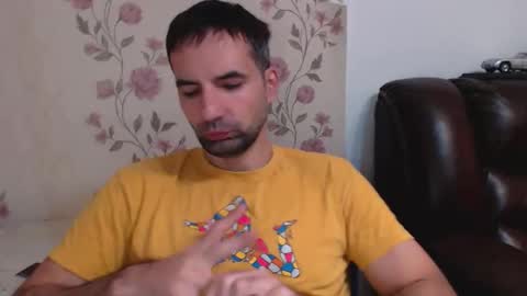 Snapshot of gianni_lion chatting on November 2025 02:42:01 PM Gianni online show from November 2025 02:42:01 PM