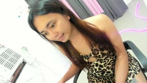 Snapshot of gianpinay chatting on July 2026 05:52:01 PM SWEET GIAN online show from July 2026 05:52:01 PM
