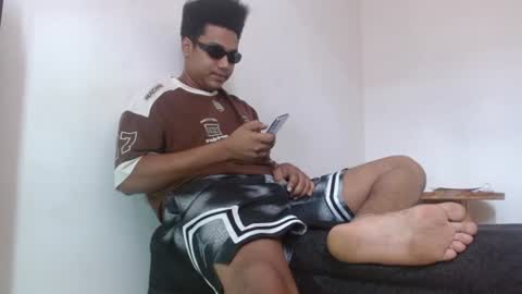 Snapshot of giant_feet chatting on July 2026 04:36:01 PM BOSS online show from July 2026 04:36:01 PM