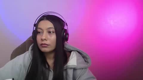 gigglepuff_ online show from December 2025 08:09:01 AM