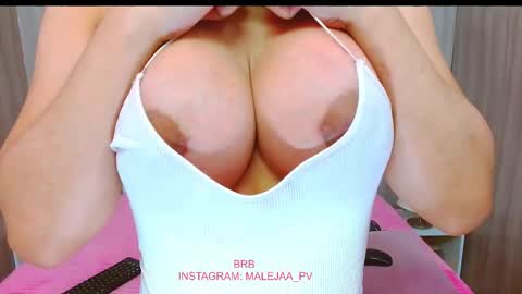 Snapshot of gigidoll_ chatting on November 2025 08:25:02 AM Maleja online show from November 2025 08:25:02 AM