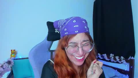 gigimooon online show from November 2025 01:49:02 AM