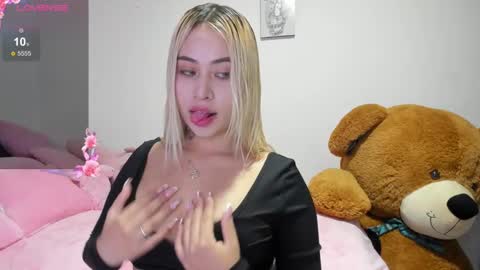 Snapshot of gigiprincesss chatting on February 2025 10:58:01 PM Gigi online show from February 2025 10:58:01 PM