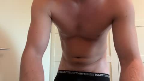 Snapshot of gigolo_amsterdam chatting on October 2025 03:35:01 PM gigolo amsterdam023 online show from October 2025 03:35:01 PM