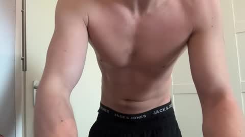 gigolo amsterdam023 online show from February 2026 11:40:01 AM