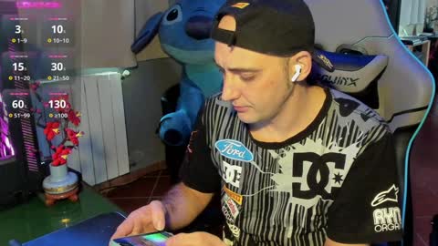 Snapshot of gil_gamesh90 chatting on January 2025 08:00:01 AM Mirko online show from January 2025 08:00:01 AM