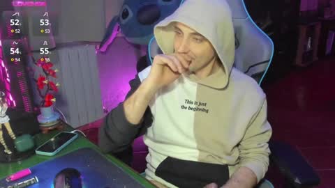 Snapshot of gil_gamesh90 chatting on February 2025 11:24:01 PM Mirko online show from February 2025 11:24:01 PM