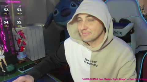 Snapshot of gil_gamesh90 chatting on February 2025 03:01:02 PM Mirko online show from February 2025 03:01:02 PM