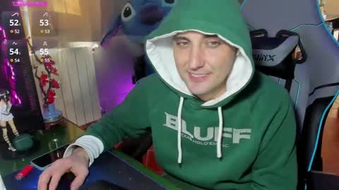 Snapshot of gil_gamesh90 chatting on February 2025 01:27:01 PM Mirko online show from February 2025 01:27:01 PM