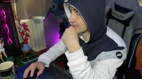 Snapshot of gil_gamesh90 chatting on February 2025 11:13:02 AM Mirko online show from February 2025 11:13:02 AM