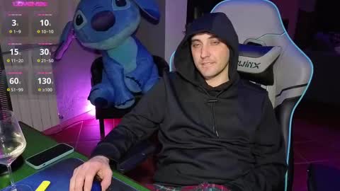 Snapshot of gil_gamesh90 chatting on February 2025 09:05:02 PM Mirko online show from February 2025 09:05:02 PM