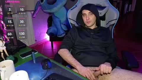 Snapshot of gil_gamesh90 chatting on February 2025 04:42:02 PM Mirko online show from February 2025 04:42:02 PM