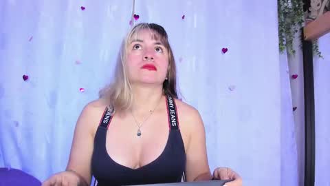 Snapshot of gilakat chatting on March 2025 06:35:02 AM gilakat online show from March 2025 06:35:02 AM