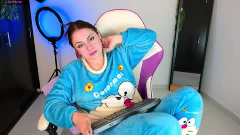 Snapshot of gilakat chatting on October 2025 05:40:01 AM gilakat online show from October 2025 05:40:01 AM