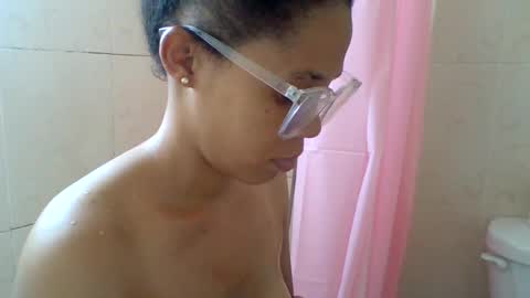Snapshot of gilarimtz chatting on July 2026 07:49:01 PM Gilari online show from July 2026 07:49:01 PM