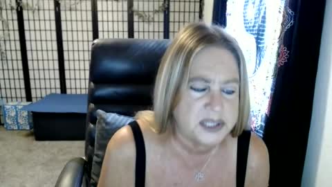 GILF38Gs online show from July 2026 09:14:01 PM