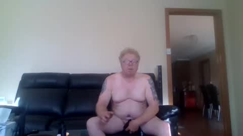 gimmmieoooo online show from March 2026 07:04:02 AM