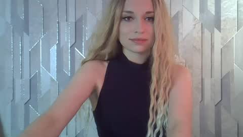 Snapshot of gina_helly chatting on July 2026 08:23:02 AM gina_helly online show from July 2026 08:23:02 AM