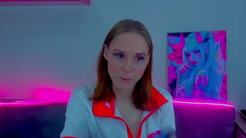 Snapshot of gina_lovelyy chatting on September 2025 03:06:02 AM Gina online show from September 2025 03:06:02 AM