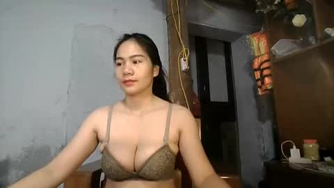 gina_sugar online show from April 2026 09:37:02 PM