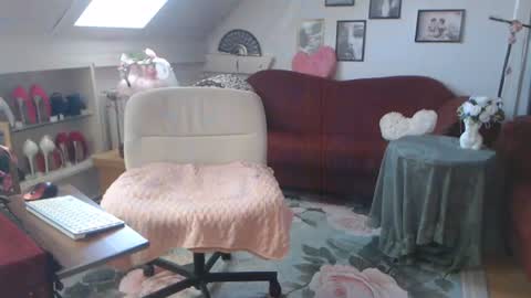Gina online show from June 2026 08:30:02 AM