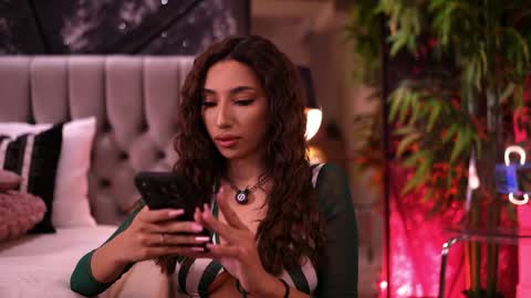 Gina online show from May 2026 07:22:02 PM