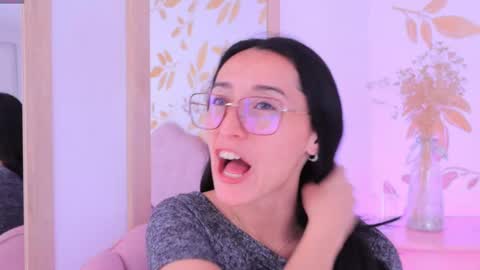 Snapshot of ginevra_esposito chatting on September 2025 01:15:01 PM Ginn online show from September 2025 01:15:01 PM