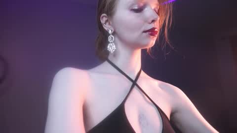 Snapshot of ginger_hugs chatting on October 2025 10:17:02 PM im expecting 350 thumbs up on my altar online show from October 2025 10:17:02 PM