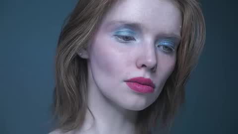        im expecting 350 thumbs up on my altar   online show from October 2025 10:22:01 PM