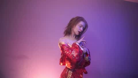        im expecting 350 thumbs up on my altar   online show from February 2026 10:14:02 PM