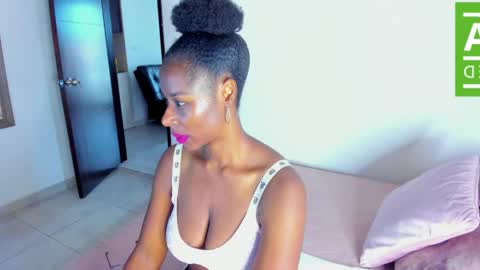 Snapshot of ginger_smil chatting on May 2026 12:23:02 PM Diana online show from May 2026 12:23:02 PM