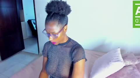 Snapshot of ginger_smil chatting on May 2026 12:12:01 PM Diana online show from May 2026 12:12:01 PM