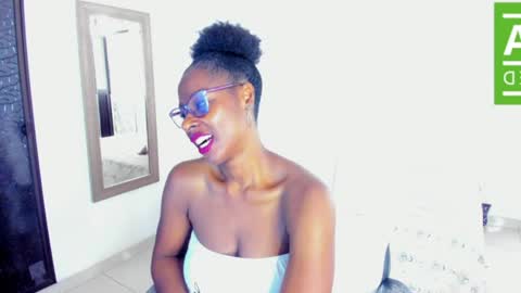 Snapshot of ginger_smil chatting on June 2026 12:47:02 PM Diana online show from June 2026 12:47:02 PM