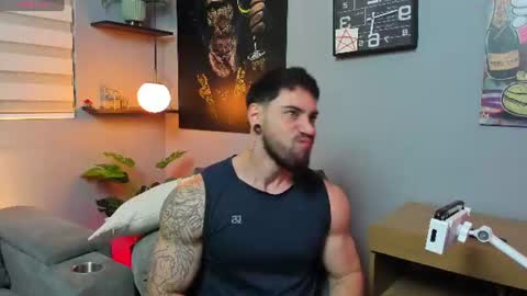 Snapshot of giorgio_leone2 chatting on June 2026 01:21:01 AM Giorgio leone online show from June 2026 01:21:01 AM