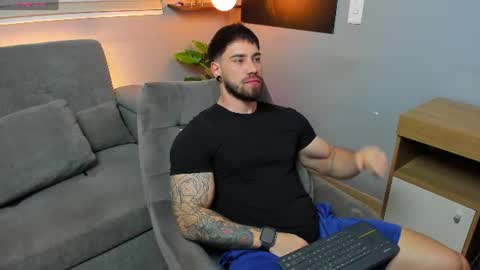 Snapshot of giorgio_leone2 chatting on July 2026 02:11:02 AM Giorgio leone online show from July 2026 02:11:02 AM