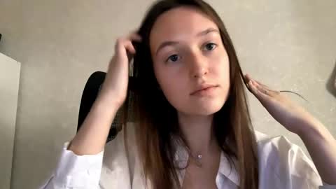 Melisa online show from April 2026 01:19:01 AM