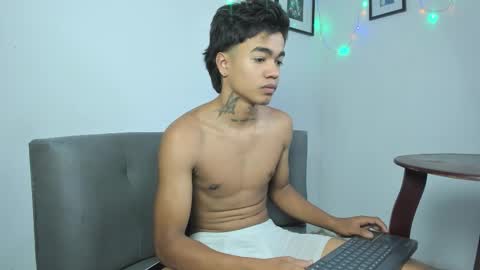 Snapshot of giraldo_giraldo chatting on September 2025 09:00:02 AM Giraldo online show from September 2025 09:00:02 AM