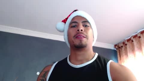 Snapshot of girge23 chatting on December 2024 02:38:01 PM piggy boy online show from December 2024 02:38:01 PM
