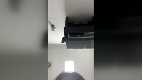 Snapshot of girl433 chatting on December 2025 04:44:01 PM girl433 online show from December 2025 04:44:01 PM