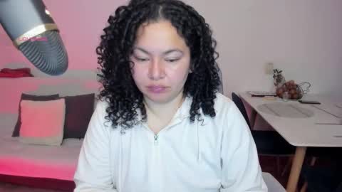 Snapshot of girl_inline chatting on November 2025 12:32:02 AM girl_inline online show from November 2025 12:32:02 AM