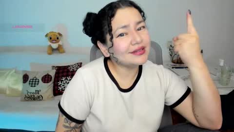 Snapshot of girl_inline chatting on December 2025 11:10:01 PM girl_inline online show from December 2025 11:10:01 PM