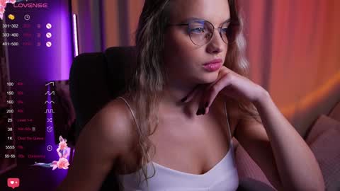 Kate online show from December 2024 09:26:01 PM