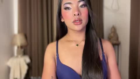 queen ronna online show from March 2026 02:56:01 PM