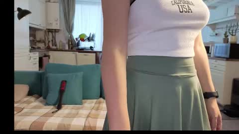 Girlfriend online show from October 2025 02:24:01 PM